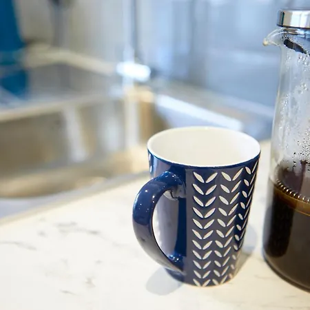 The Hideaway @ Empire 39, Town Centre Location, Close To Train Station- Yorkshire Coast Holiday Lets.