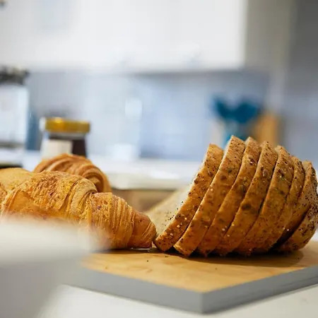 The Hideaway @ Empire 39, Town Centre Location, Close To Train Station- Yorkshire Coast Holiday Lets. Apartman